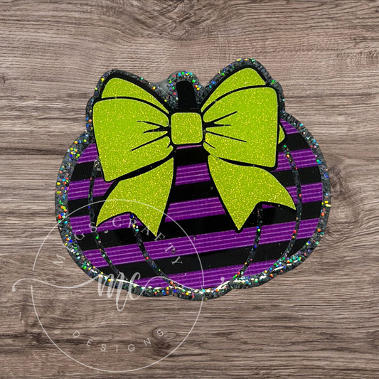 Purple Pumpkin with Green Bow - Badge topper