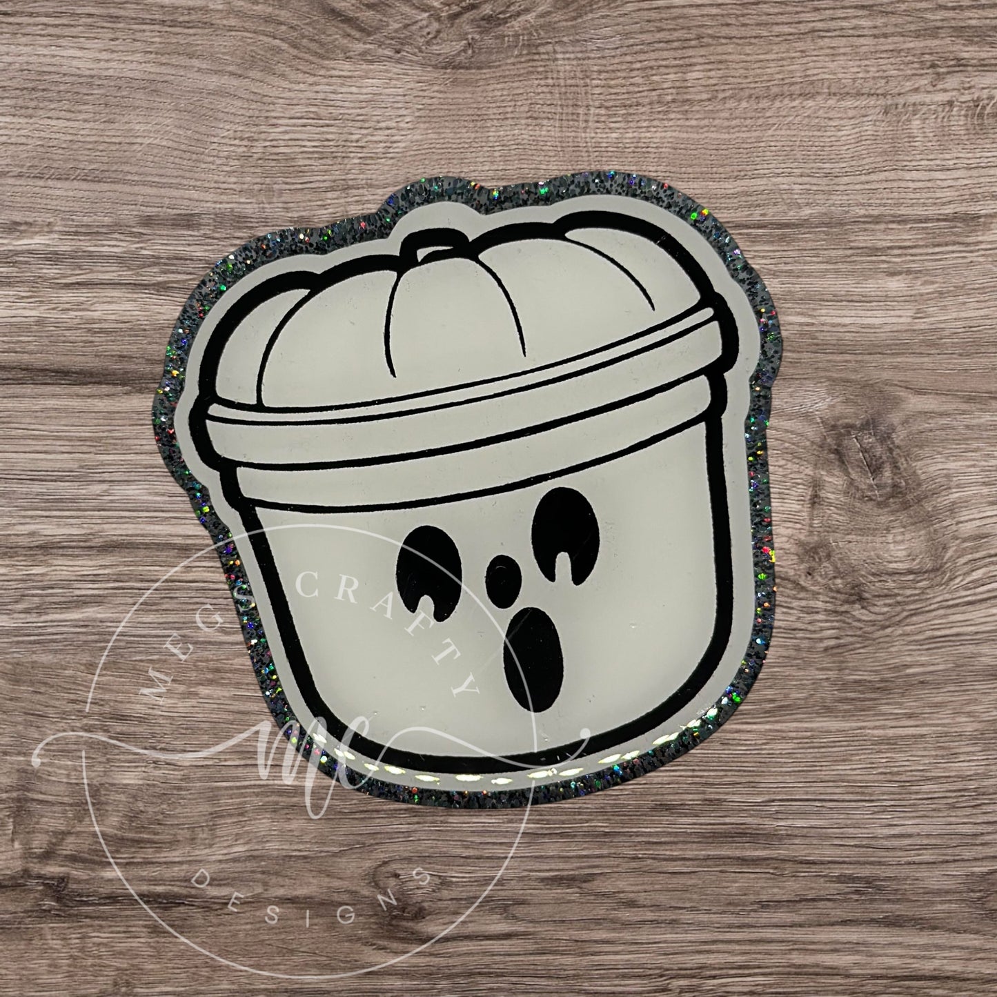 Ghost pail - nostalgic Badge topper